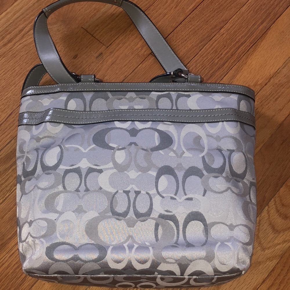 Coach Handbag - Picture 3 of 8